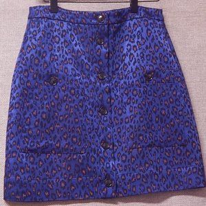BANANA REPUBLIC == Skirt Size 6 == 6 Button Front == 8" Deep Pockets == Blue